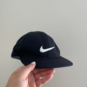 Basic Nike Golf Hat - Dri fit